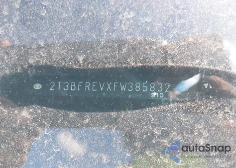 2015 Toyota Rav4 Le z USA, uszkodzony, nr VIN 2T3BFREVXFW385832